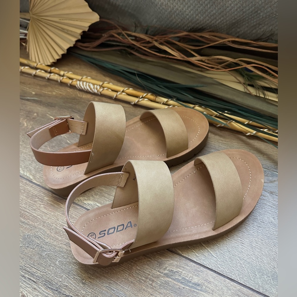 Soda Two-Tone Caramel Double Strap Slingback Sandals – 7-1/2 - Picture 3 of 7